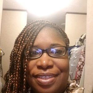 Meet your Posher, Gloria